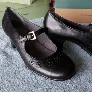 Aerosoles Low Heel Dress Shoe Black 8